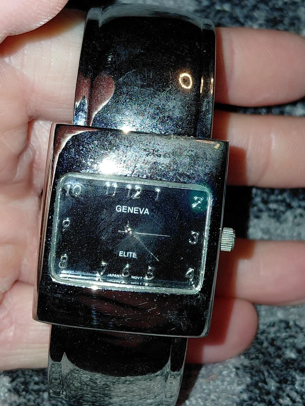Vintage Geneva Elite #712 Black Cuff Bangle Watch Y2K Mod Statement Quartz CC